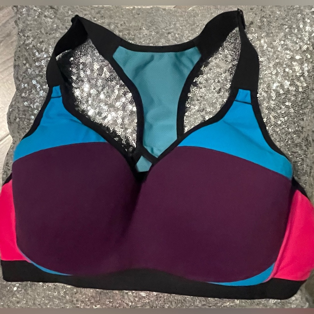🏃‍♀️Victoria Secret VSX Sports Yoga Workout Padded Sports Bra EUC